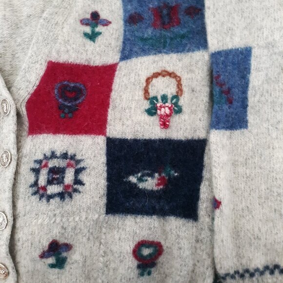 Woolrich Button Up Wool Cardigan Embroidered Granny Sweater Vintage - Picture 9 of 10